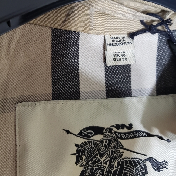 100% Authentic Burberry Sandringham Mid-Length Trenchcoat, Honey Sz 6 US - Picture 9 of 16
